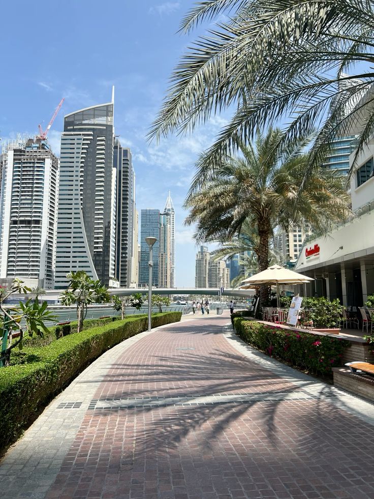 Нічне місто, преміальний сity break